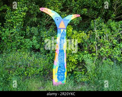 Farbenfrohes Radfahrschild, Route 5, Balmore Walk, Caversham, Reading, Berkshire, England, Großbritannien, GB. Stockfoto