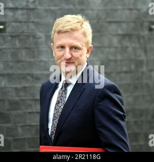 Oliver Dowden, Kulturminister, kommt vor Nummer 10 Downing Street, London, zu einem Kabinettsmeeting. Mittwoch, 11. 03/2020 Stockfoto