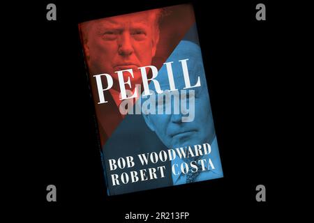 Gefahr, Angst: Trump im Weißen Haus und Rage, drei Bücher des amerikanischen Journalisten Bob Woodward über die Präsidentschaft von Donald Trump. Der Artikel „Gefahr“, den Woodward mit Robert Costa schrieb, wurde am 21. September 2021 veröffentlicht, „Angst“ am 11. September 2018 und „Wage“ am 15. September 2020. Stockfoto