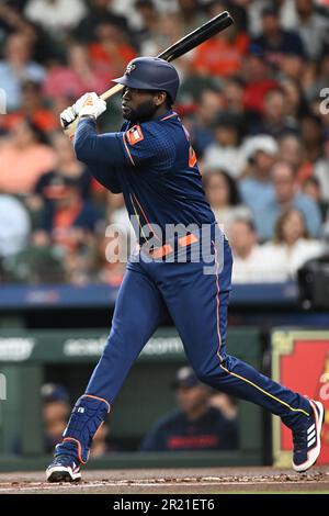 Houston Astros hat den linken Feldspieler Yordan Alvarez (44) beim MLB-Spiel zwischen den Chicago Cubs einzeln in die Mitte des ersten Inning gelegt Stockfoto