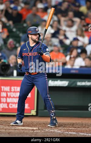 Houston Astros Center Fielder Chas McCormick (20) schlägt im sechsten Inning während des MLB-Spiels zwischen den Chicago Cubs und Houston Stockfoto
