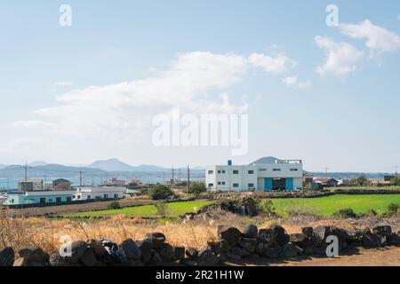 Udo Island olle Trail, Küstendorf auf der Insel Jeju, Korea Stockfoto