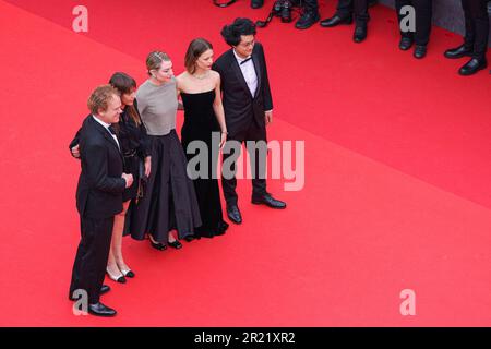 Cannes, Frankreich. 16. Mai 2023. Mitglieder der Jury UNO ASSERT Präsident der Jury John C. Reilly, Alice Winocour, Emilie Dequenne, Paula Beer und Davy Chou, die am 16. Mai beim jährlichen Filmfestival Cannes im Palais des Festivals am 76. Mai an der Screening- und Eröffnungszeremonie Jeanne du Barry teilnehmen, 2023 in Cannes, Frankreich. Foto von David Boyer/ABACAPRESS.COM Kredit: Abaca Press/Alamy Live News Stockfoto