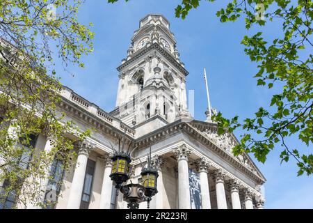 Uhrenturm, Portsmouth Guildhall, Guildhall Square, Portsmouth, Hampshire, England, Vereinigtes Königreich Stockfoto