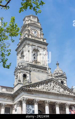 Uhrenturm, Portsmouth Guildhall, Guildhall Square, Portsmouth, Hampshire, England, Vereinigtes Königreich Stockfoto