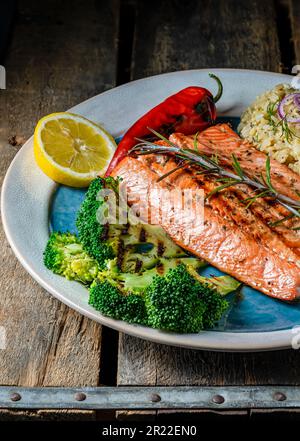 Wilder gefangener Lachs. Nahaufnahme. Stockfoto