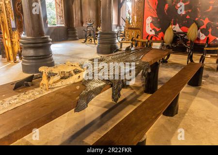 CHIANG RAI, THAILAND - 30. NOVEMBER 2019: Ausstellungen des Baan Dam Museum (Schwarzes Haus) in der Provinz Chiang Rai, Thailand Stockfoto