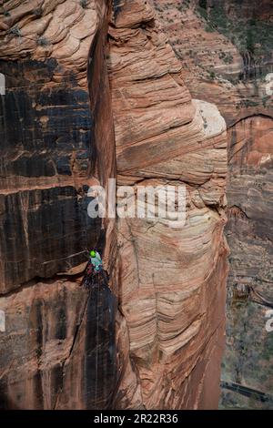 Ein Kletterer im Zion-Nationalpark Stockfoto