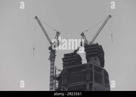 DUBAI, Vereinigte Arabische Emirate - 16. DEZEMBER: Die Dubai Pearl Baustelle. 16. Dezember 2014 in Dubai, Vereinigte Arabische Emirate Stockfoto