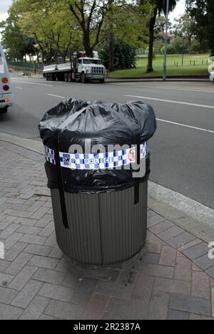 Die Macquarie Street in Sydney ist von hohen Sicherheitskräften umgeben, die zum Opernhaus führen, einem wichtigen Veranstaltungsort der APEC Leaders Week, und zum Intercontinental Hotel, das George W. Bush für die Dauer des Gipfels beherbergt und vom 2-9. September 2007 in Sydney stattfindet. Sydney, Australien. 04.09.07. Stockfoto