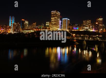 Edmonton, Alberta, Kanada, bei Nacht. Stockfoto