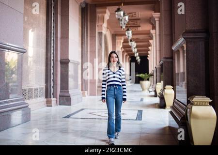 Außenflur des Emirates Palace Hotel in Abu Dhabi, VAE. Stockfoto