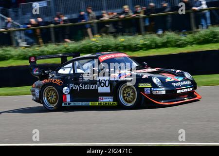 Paul Howells, Porsche 911 GT2 Evo, Porsche 993, Porsche 911 60. Anniversary Celebration, mit Rennwagen, die von den 1970er Jahren bis in die 1970er Jahre gewonnen wurden Stockfoto