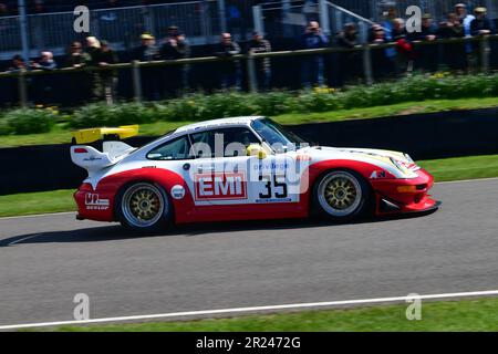 Porsche 911 GT2 Evo Typ 993, EMI-Livery, Porsche 911 60. Anniversary Celebration, mit Rennwagen, die von den 1970er Jahren bis in die 1980 Jahre gewonnen wurden“ Stockfoto