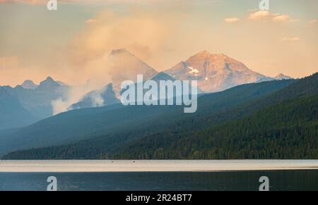 Lake McDonald in Glacier Nationalpark Stockfoto