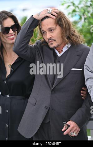 Cannes, Frankreich. 17. Mai 2023. CANNES, FRANKREICH. 17. Mai 2023: Maiwenn & Johnny Depp bei der Fotokonferenz für Jeanne du Barry beim Festival de Cannes 76. Bildnachweis: Paul Smith/Alamy Live News Stockfoto