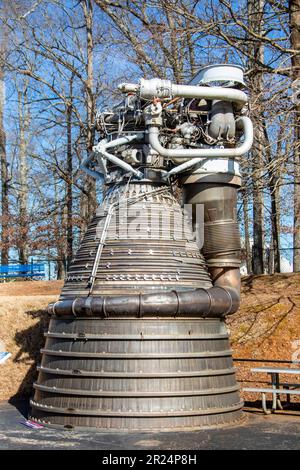 Houston USA 4. Februar 2023: Der F-1 Motor im Weltraumzentrum Houston. Ein Bündel von fünf Triebwerken wie dieser hat die erste Stufe der Saturn-V-Rakete angetrieben. Stockfoto