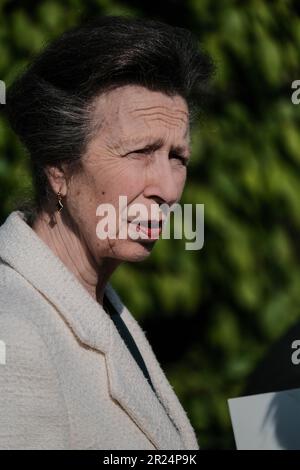 National Memorial Arboretum, Großbritannien. 16. Mai 2023 HRH die Prinzessin Royal feiert den 60. Jahrestag der Royal British Legions, an dem der letzte Soldat aus dem National Service entlassen wurde, und trifft Soldaten und Frauen, die in den verschiedenen Konflikten dienten. Credit Mark Lear/Alamy Live News Stockfoto