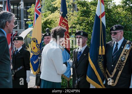 National Memorial Arboretum, Großbritannien. 16. Mai 2023 HRH die Prinzessin Royal feiert den 60. Jahrestag der Royal British Legions, an dem der letzte Soldat aus dem National Service entlassen wurde, und trifft Soldaten und Frauen, die in den verschiedenen Konflikten dienten. Credit Mark Lear/Alamy Live News Stockfoto