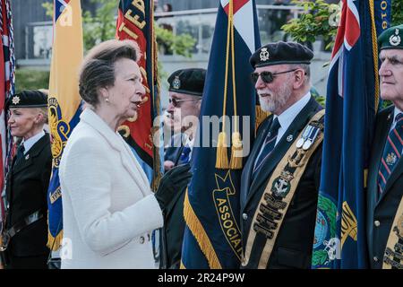 National Memorial Arboretum, Großbritannien. 16. Mai 2023 HRH die Prinzessin Royal feiert den 60. Jahrestag der Royal British Legions, an dem der letzte Soldat aus dem National Service entlassen wurde, und trifft Soldaten und Frauen, die in den verschiedenen Konflikten dienten. Credit Mark Lear/Alamy Live News Stockfoto