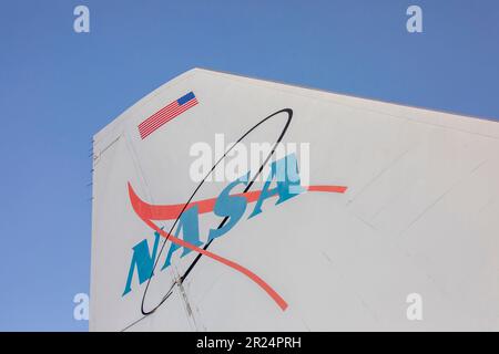 Houston USA 4. Februar 2023: Nahaufnahme des NASA-Logos auf der boeing 747. Es ist Teil des ursprünglichen NASA 905 Shuttle-Trägerflugzeugs von Boeing Stockfoto