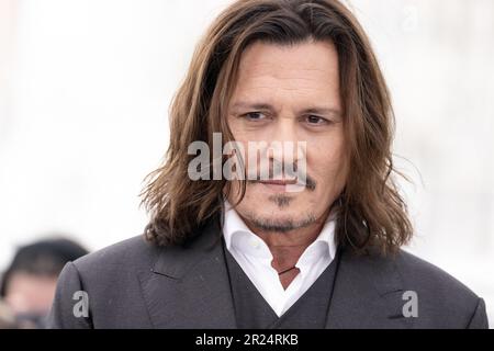 Cannes, Frankreich. 17. Mai 2023. Johnny Depp nimmt am 17. Mai 2023 beim 76. Jährlichen Filmfestival in Cannes im Palais des Festivals in Cannes, Frankreich, an der Fotokonferenz Jeanne du Barry Teil. Foto: David Niviere/ABACAPRESS.COM Kredit: Abaca Press/Alamy Live News Stockfoto