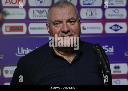 Mailand, Italien. 15. Mai 2023. Italien, Mailand, Mai 15 2023: Jasmin Repesa (Pesaro Cheftrainer) Vorspiel-Interview während des Basketballspiels EA7 Emporio Armani Milan vs Pesaro, QF Playoff game2 LBA 2022-2023 (Kreditbild: © Fabrizio Andrea Bertani/Pacific Press via ZUMA Press Wire) NUR REDAKTIONELLE VERWENDUNG! Nicht für den kommerziellen GEBRAUCH! Stockfoto