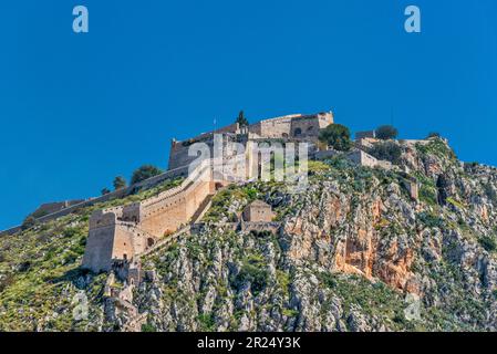 Bastion von Robert (Romber) in der Festung Palamidi, 1714, Blick vom Zentrum von Nafplio (Nauplia, Nafplion), Peloponnes Halbinsel, Griechenland Stockfoto