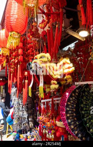 Der Chinatown Gift Shop bietet eine Vielzahl von Souvenirs, 2023, New York City, USA Stockfoto