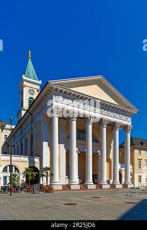 Straßenansicht, evangelische Stadtkirche, erbaut 1807 bis 1816 Stockfoto