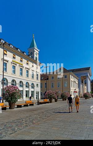 Straßenansicht, Weinbrennerhaus, evangelische Stadtkirche, erbaut 1807 bis 1816 Stockfoto