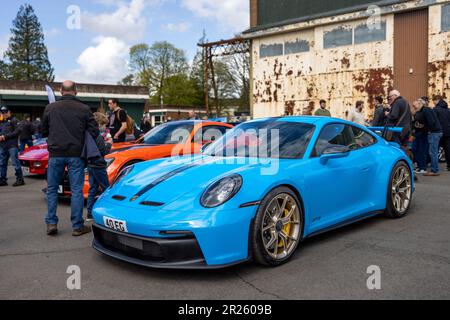 2022 Porsche 911 GT3, ausgestellt beim April Scramble im Bicester Heritage Center am 23. April 2023. Stockfoto