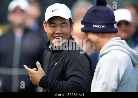 Rochester, Usa. 17. Mai 2023. Tom Kim lacht während seiner Proberunde für die PGA-Meisterschaft 2023 im Oakwood Country Club in Rochester, New York, am Mittwoch, den 17. Mai 2023. Foto: Aaron Josefczyk/UPI Credit: UPI/Alamy Live News Stockfoto