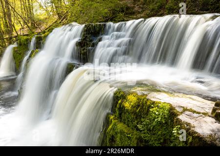 Ein schöner Wasserfall im Brecon Beacons National Park, Wales, Großbritannien. Stockfoto