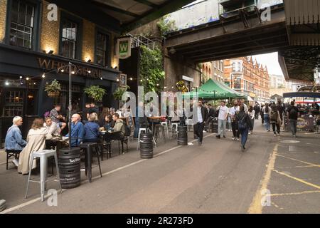 Borough Market ist eine Großhandels- und Einzelhandelsmarkthalle in Southwark, London, England Stockfoto