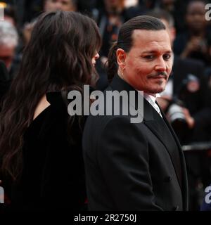 16. Mai 2023, Cannes, Cote d'Azur, Frankreich: JOHNNY DEPP nimmt an der Vorführung von „Jeanne du Barry“ und der Eröffnungszeremonie des roten Teppichs für das jährliche Filmfestival Cannes 76. im Palais des Festival Teil. (Kreditbild: © Mickael Chavet/ZUMA Press Wire) NUR REDAKTIONELLE VERWENDUNG! Nicht für den kommerziellen GEBRAUCH! Stockfoto