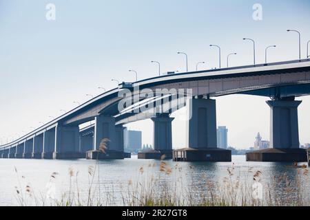 Biwako-Ohashi-Brücke Stockfoto