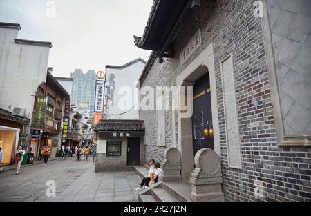 Die Taiping Street war ein wichtiger Teil des historischen Changsha. Und heute ist es eine der angesagtesten Gegenden der Stadt. Stockfoto