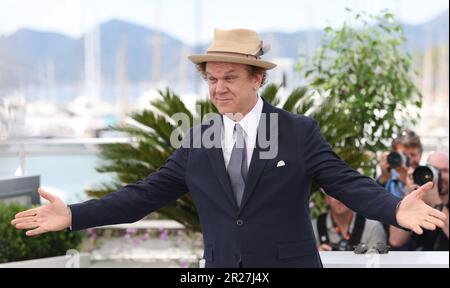 Cannes, Frankreich. 17. Mai 2023. US-Schauspieler und Präsident der UNO Some Regn Jury John C. Reilly posiert am 17. Mai 2023 bei einem Fotoanruf auf der 76. Ausgabe des Cannes Film Festivals in Cannes, Südfrankreich. Kredit: Gao Jing/Xinhua/Alamy Live News Stockfoto