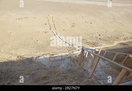 Die Rote Pyramide von Dahshur, die weltweit erste echte Pyramide, die vom pharao Sneferu der Dynastie aus dem Jahr 4. erbaut wurde Stockfoto