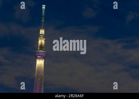 Tokyo Sky Tree erleuchtet elegant Stockfoto