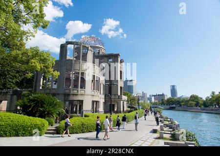 Die Atomkuppel und der Fluss Motoyasugawa Stockfoto