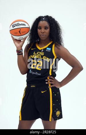 LA Sparks Forward Reshanda Gray (22) posiert während des Media Day, Donnerstag, 4. Mai 2023, in Torrance, Kalifornien (Kirby Lee Via AP) Stockfoto