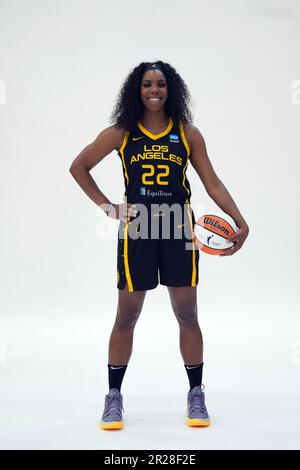 LA Sparks Forward Reshanda Gray (22) posiert während des Media Day, Donnerstag, 4. Mai 2023, in Torrance, Kalifornien (Kirby Lee Via AP) Stockfoto