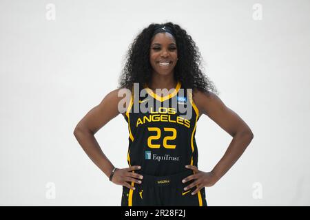 LA Sparks Forward Reshanda Gray (22) posiert während des Media Day, Donnerstag, 4. Mai 2023, in Torrance, Kalifornien (Kirby Lee Via AP) Stockfoto