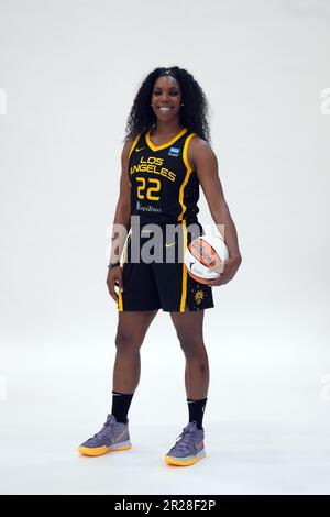 LA Sparks Forward Reshanda Gray (22) posiert während des Media Day, Donnerstag, 4. Mai 2023, in Torrance, Kalifornien (Kirby Lee Via AP) Stockfoto