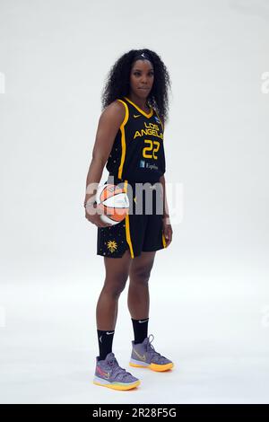 LA Sparks Forward Reshanda Gray (22) posiert während des Media Day, Donnerstag, 4. Mai 2023, in Torrance, Kalifornien (Kirby Lee Via AP) Stockfoto