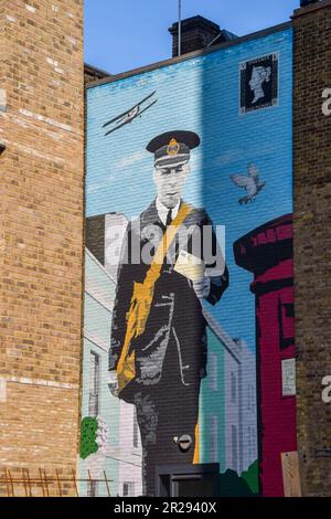 London, England, Großbritannien. 18. Mai 2023. Ein Wandbild vor dem Postmuseum, wie Royal Mail einen Verlust von über Â 1 Milliarden Pfund meldet. (Kreditbild: © Vuk Valcic/ZUMA Press Wire) NUR REDAKTIONELLE VERWENDUNG! Nicht für den kommerziellen GEBRAUCH! Stockfoto