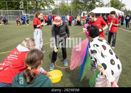 Mechelen, Belgien. 18. Mai 2023. Sportler in Aktion am ersten Tag der Nationalspiele 39. (17-20/05) der Olympischen Sonderspiele Belgien, Donnerstag, den 18. Mai 2023 in Mechelen. Die Nationalen Spiele der Special Olympics finden in Mechelen während des Ascension Weekend statt. 3.600 Sportler mit einer intellektuellen Behinderung zeigen ihre sportliche Seite in 22 olympischen Sportdisziplinen. BELGA FOTO JAMES ARTHUR GEKIERE Kredit: Belga News Agency/Alamy Live News Stockfoto