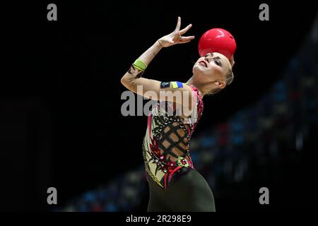 Baku, Aserbaidschan. 18. Mai 2023. ONOPRIIENKO Viktoriia UKR Ball während der Europameisterschaft in Rhythmic Gymnastics - Senioren, Gymnastik in Baku, Aserbaidschan, Mai 18 2023 Kredit: Independent Photo Agency/Alamy Live News Stockfoto